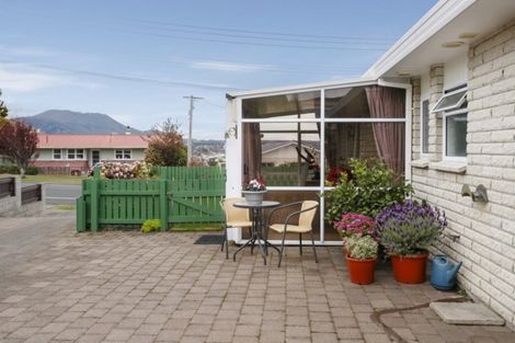 Photo of property in 96 Acacia Bay Road, Nukuhau, Taupo, 3330
