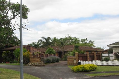 Photo of property in 14 Donegan Place, Conifer Grove, Takanini, 2112