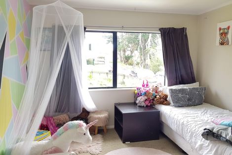 Photo of property in 2/20 Kamara Road, Glen Eden, Auckland, 0602