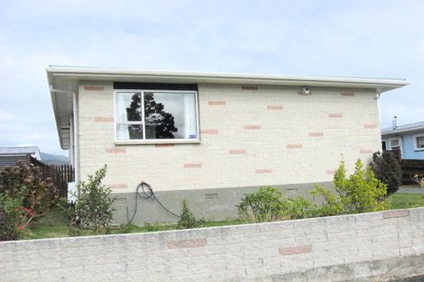 Photo of property in 14 Pencarrow Crescent, Wainuiomata, Lower Hutt, 5014