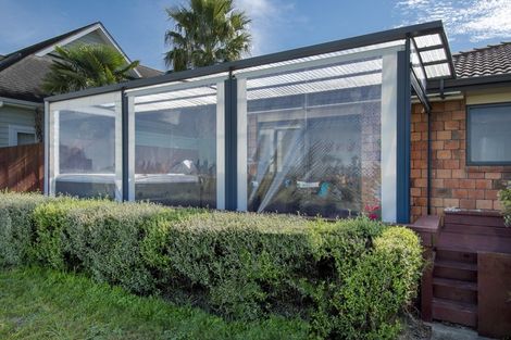 Photo of property in 16 Gibson Place, Papamoa Beach, Papamoa, 3118