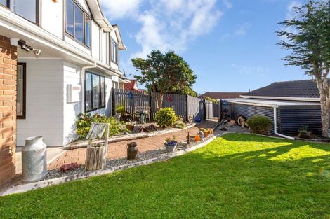 Photo of property in 2/5 Coventry Close, Ascot Park, Porirua, 5024