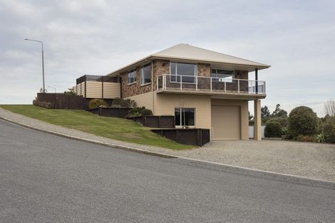 Photo of property in 15 Grove Avenue, Weston, Oamaru, 9401