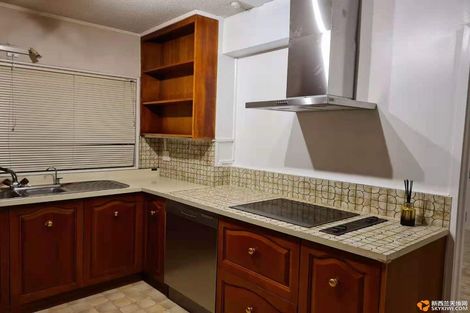 Photo of property in 6 The Anchorage, Sunnyhills, Auckland, 2010