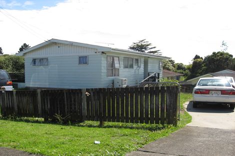 Photo of property in 17 Chipping Dale, Mangere Bridge, Auckland, 2022