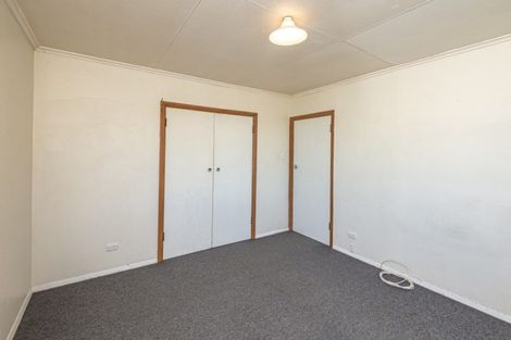 Photo of property in 5 Short Street, Castlecliff, Whanganui, 4501