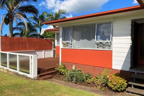 Photo of property in 60 Casuarina Road, Half Moon Bay, Auckland, 2012