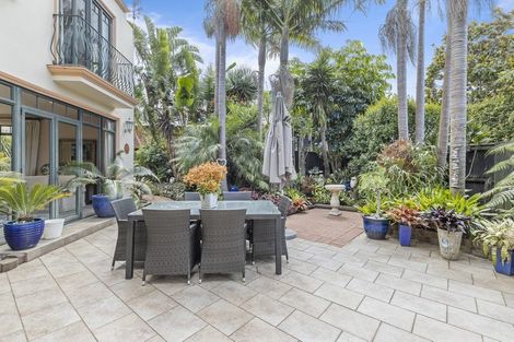 Photo of property in 6a Cecil Road, Milford, Auckland, 0620