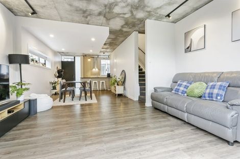 Photo of property in 9/4163 Great North Road, Glen Eden, Auckland, 0602