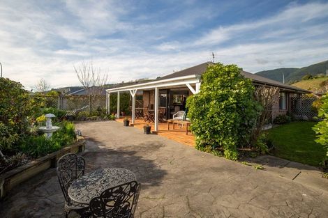 Photo of property in 370 Suffolk Road, Stoke, Nelson, 7011