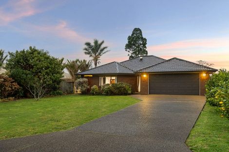 Photo of property in 24 Cloverlea Place, Pukekohe, 2120