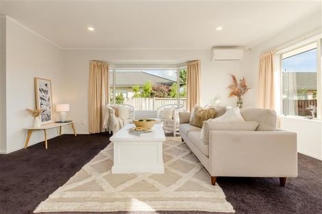 Photo of property in 1b Hemi Street, Waikanae, 5036