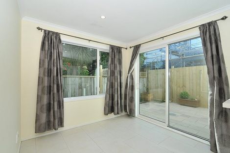 Photo of property in 10a Te Wharepouri Street, Berhampore, Wellington, 6023