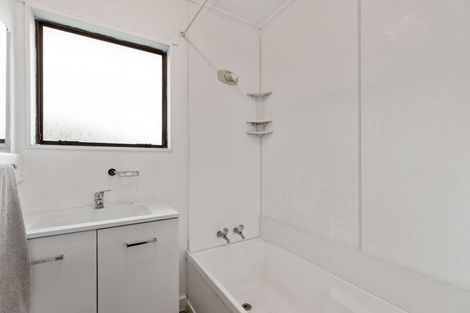 Photo of property in 1 Templeton Place, Clendon Park, Auckland, 2103