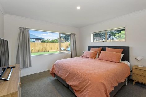 Photo of property in 22 Reka Street, Parklands, Christchurch, 8083