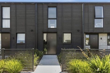 Photo of property in 4 Te Ara O Paetutu, Petone, Lower Hutt, 5012