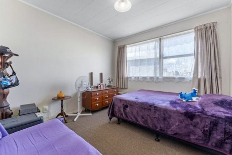 Photo of property in 144 Mahia Road, Wattle Downs, Auckland, 2103