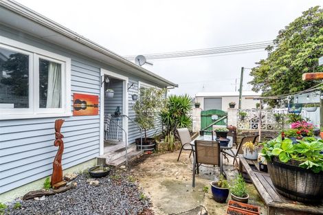 Photo of property in 1/11 Meeanee Quay, Westshore, Napier, 4110