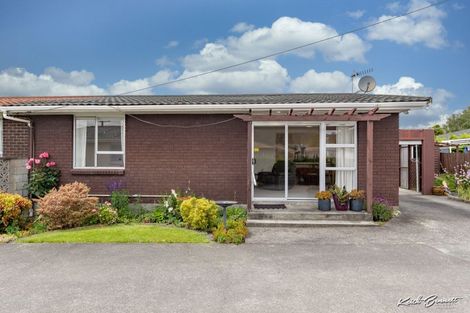 Photo of property in 2/22 Liverpool Street, Trentham, Upper Hutt, 5018