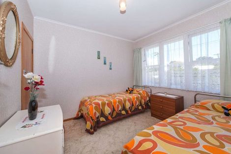 Photo of property in 16 Thompson Terrace, Manurewa, Auckland, 2102