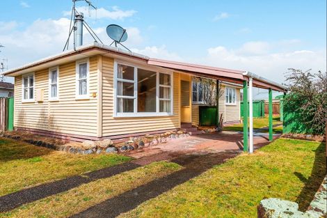Photo of property in 10 Tamakui Grove, Turangi, 3334