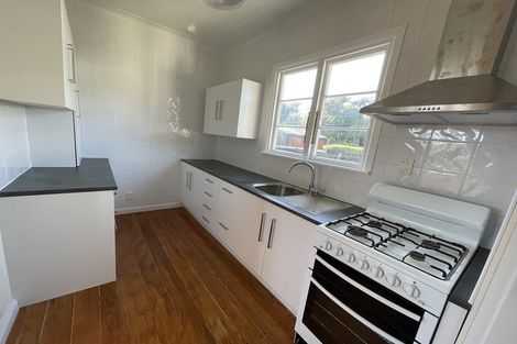 Photo of property in 7 Tupoki Street, Glen Avon, New Plymouth, 4312