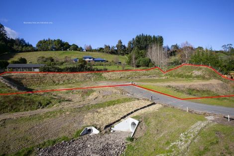 Photo of property in 10 Willow Lane, Acacia Bay, 3385