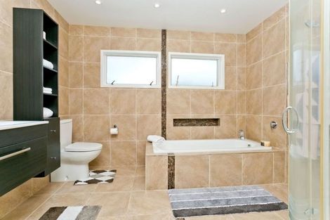 Photo of property in 10 Monarch Avenue, Hillcrest, Auckland, 0627