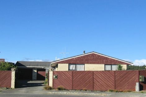 Photo of property in 38 Simcox Street, Otaki Beach, Otaki, 5512