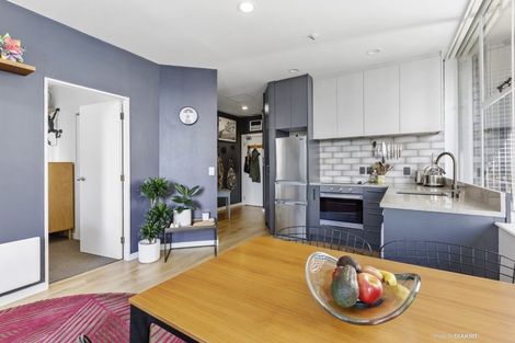 Photo of property in Terrace Tower Apartments, 7a/126 The Terrace, Wellington Central, Wellington, 6011