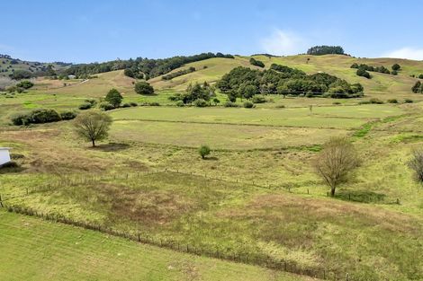 Photo of property in 29 Ararua Road, Waiotira, 0193