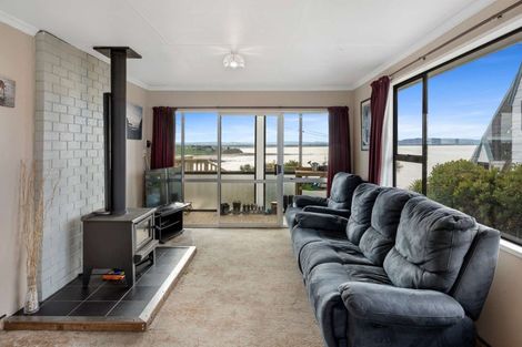 Photo of property in 22 Esplanade, Kaka Point, Balclutha, 9271