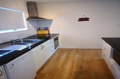 Photo of property in 2/7 Hamilton Place, Glenfield, Auckland, 0629