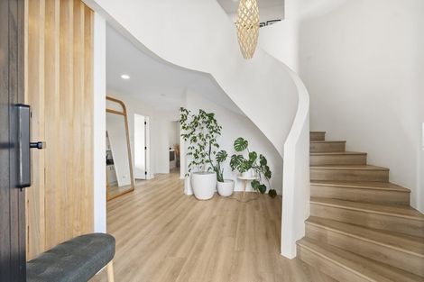 Photo of property in 95 Tiri Road, Tindalls Beach, Whangaparaoa, 0930