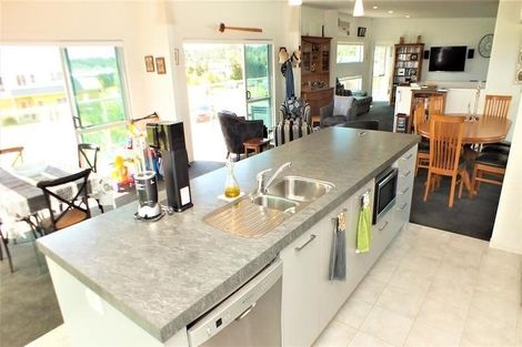 Photo of property in 116 Ti Kouka Crescent, Matarangi, Whitianga, 3592