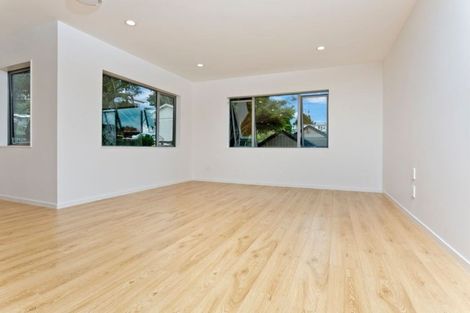 Photo of property in 62e Verran Road, Birkdale, Auckland, 0626