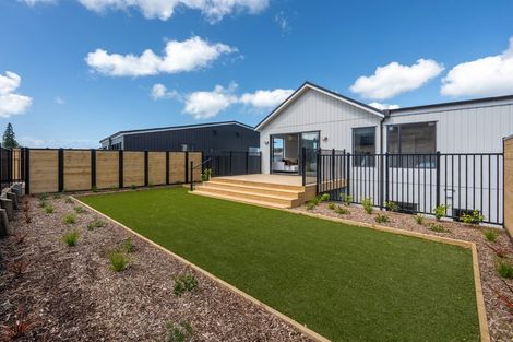 Photo of property in 32b Kukuwai Avenue, Red Beach, 0932