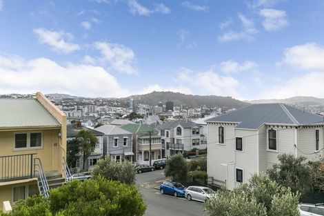 Photo of property in 6/4 Derby Street, Mount Victoria, Wellington, 6011