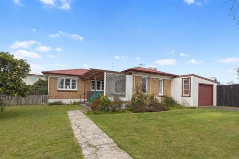 Photo of property in 22 Hall Road, Matua, Tauranga, 3110
