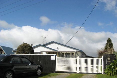 Photo of property in 46 Roslyn Road, Levin, 5510