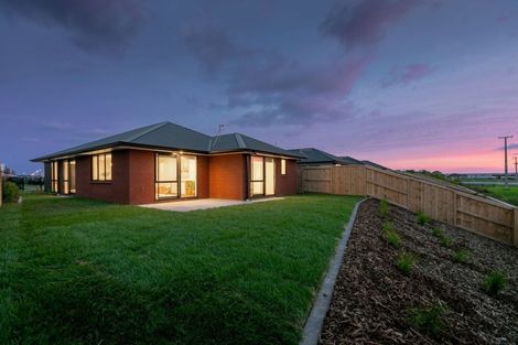 Photo of property in 93 Hills View Drive, Papamoa, 3118