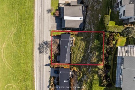 Photo of property in 61 Mcdonnell Road, Arrowtown, 9302