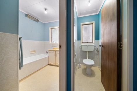 Photo of property in 22 Frankley Road, Westown, New Plymouth, 4310