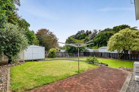 Photo of property in 5 Ambury Place, Merrilands, New Plymouth, 4312