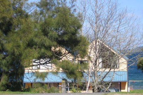 Photo of property in 2/231 Lake Terrace, Waipahihi, Taupo, 3330