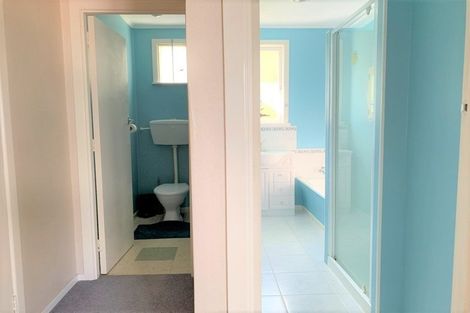 Photo of property in 15 Pikitea Road, Mangere Bridge, Auckland, 2022