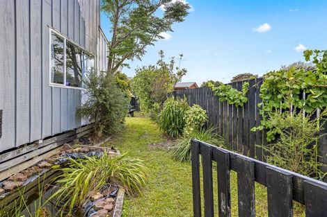 Photo of property in 53a Springs Road, Parakai, 0830