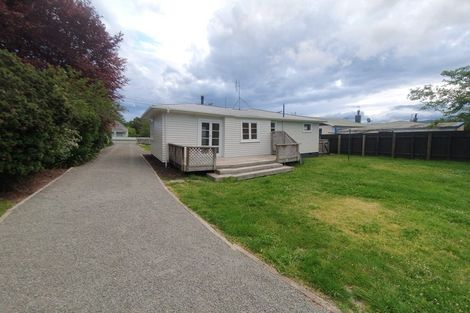 Photo of property in 15 Moreton Road, Carterton, 5713