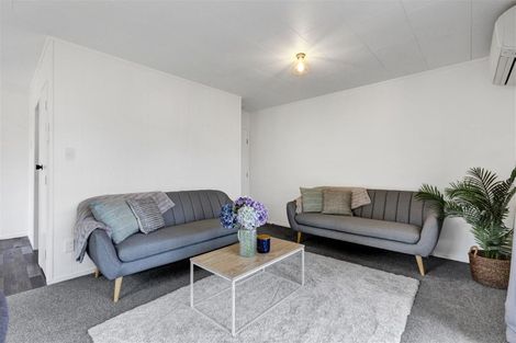 Photo of property in 2/18 Culzean Grove, Bell Block, New Plymouth, 4312