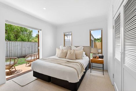 Photo of property in 35a Lucknow Road, Havelock North, 4130